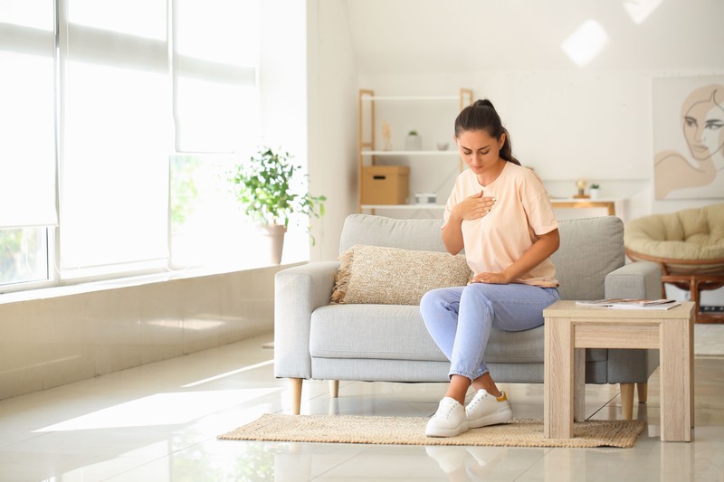 Mellimplantátum műtét után ne nyomkodja, ne piszkálja eddig a pontig a heget