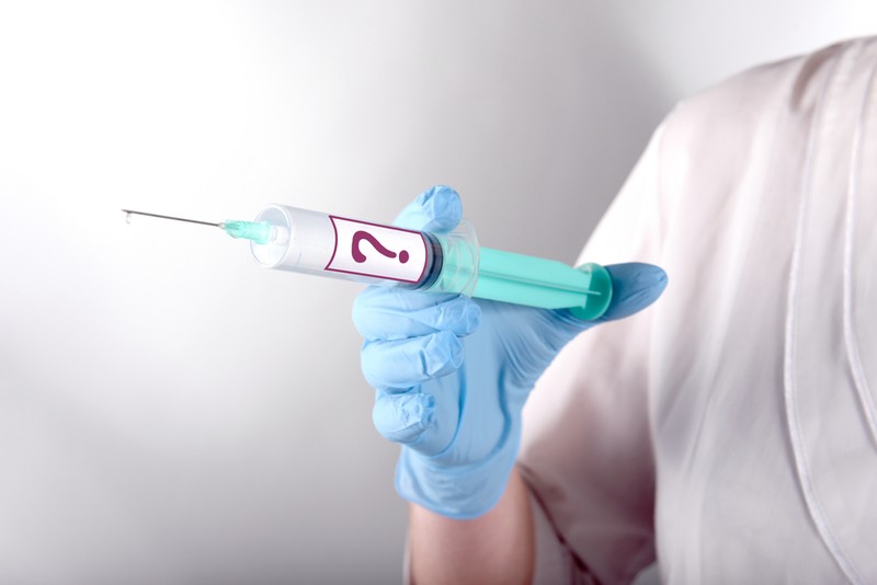 Pfizer helyett sóoldattal oltott covid ellen egy magyar doktornő