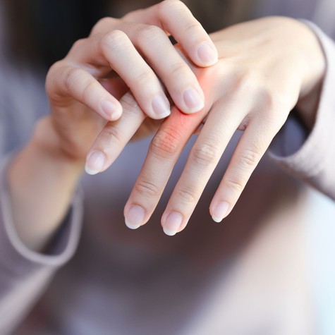 Zsibbad, sajog, gyenge a keze? A kézfájdalom leggyakoribb okai című cikk nyitóképe