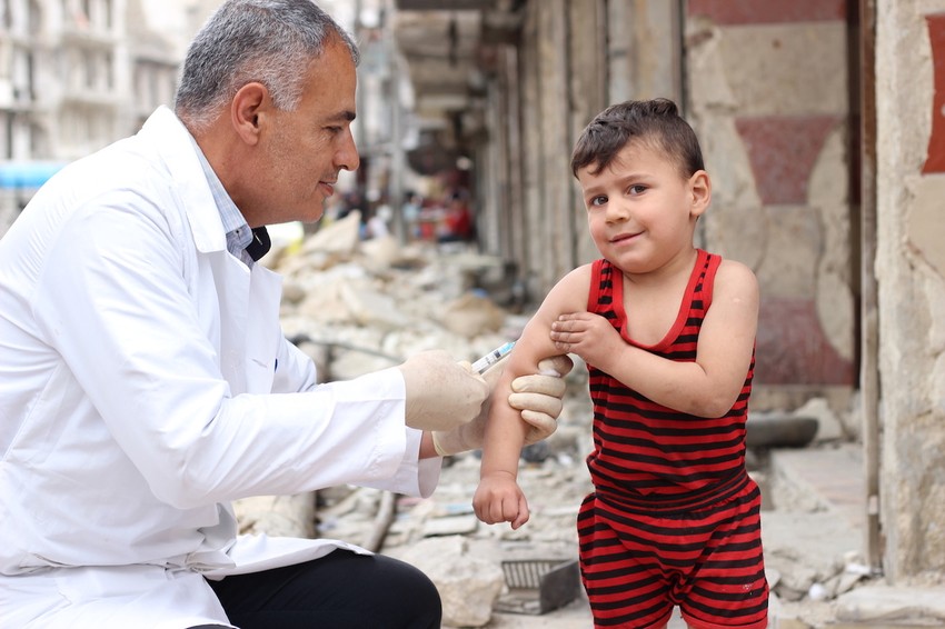 Naponta 7000 gyereket ölnek meg olyan betegségek, amelyek viszonylag egyszerűen megelőzhetők. 