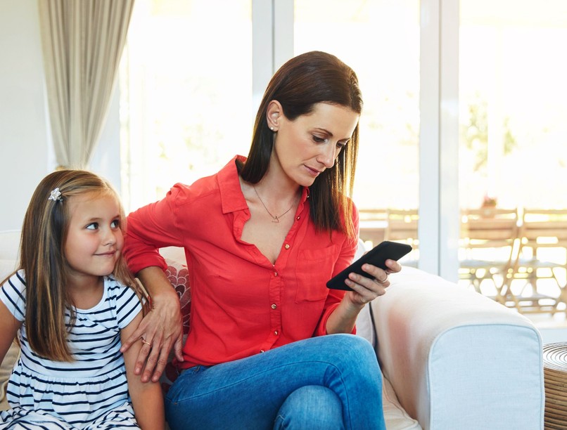 okoseszköz társas kapcsolat család