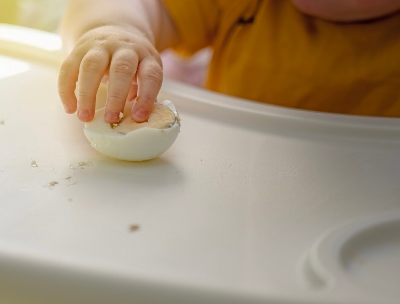 tojás zöld széle miért