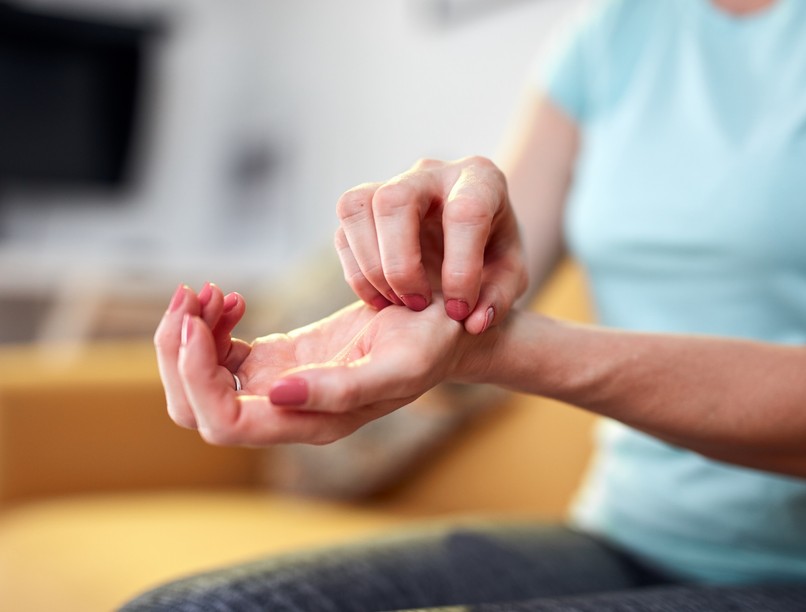 tenyér kiütés hámlás oka