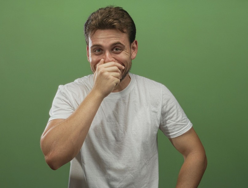 miért nevetek amikor nem kéne 