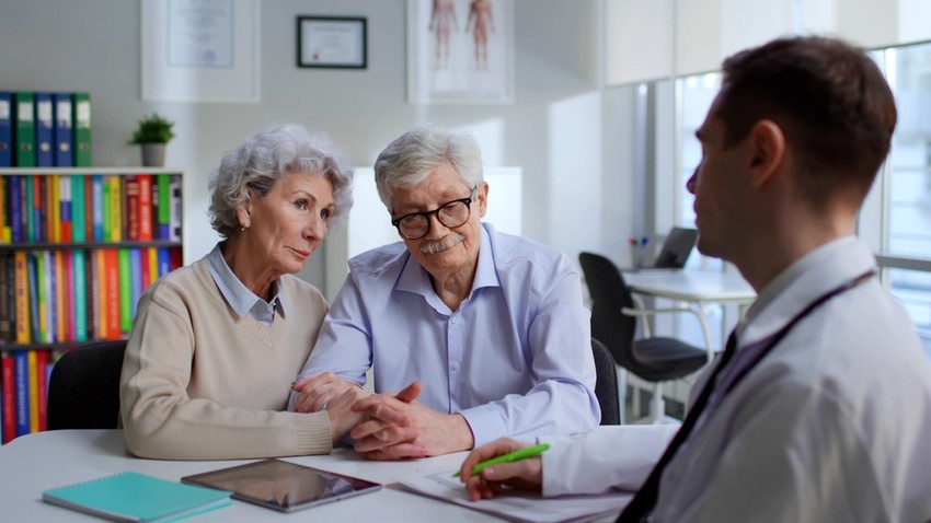 Ha egy tünet vagy egy szűrővizsgálat eredménye rákra utal, a kezelőorvos dönti el, hogy daganatos betegség vagy más ok áll-e a háttérben. További vizsgálatokra van szükség a pontos diagnózis felállításához.