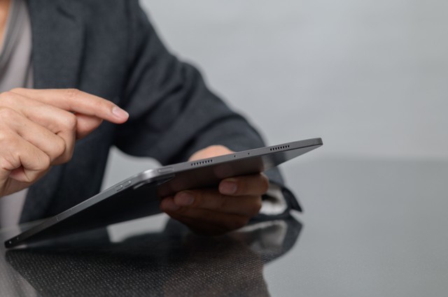 Búcsú a papíralapú tb-kiskönyvtől