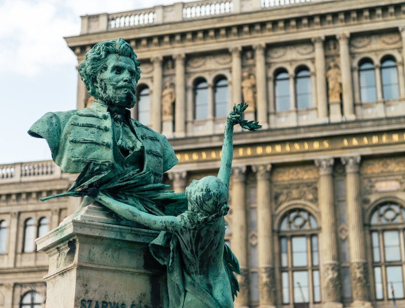 Magyar Tudományos Akadémia, koronavírus covid-19, oltás, vakcina, fertőzés