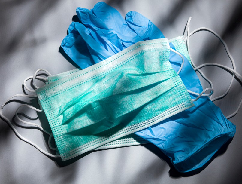 GettyImages-maszk, gumikesztyű, védőfelszerelés