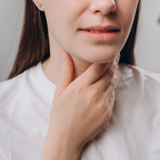 Nem csak a mérleg mutathat többet - a késő esti ünnepi vacsora refluxot is hozhat című cikk nyitóképe