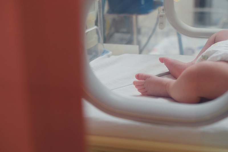 Újszülött kislányt hagytak a kecskeméti kórház inkubátorában