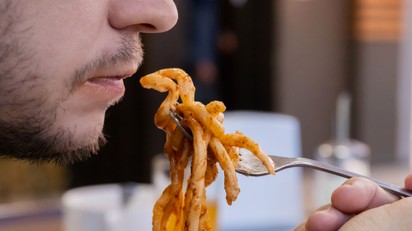 Melyik a legjobb és legrosszabb napszak zsíros ételt enni? Ez a dietetikusok véleménye című cikk nyitóképe
