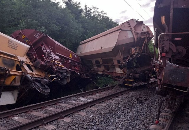 Óriási vasúti baleset Biatorbágynál