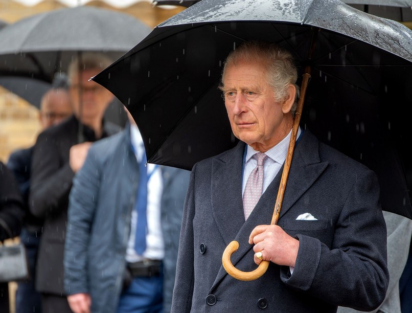 királyi család, Katalin hercegnő, III. Károly király, kórház, műtét