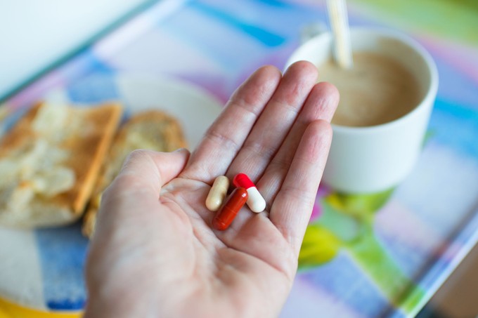 Már egy csésze kávé is riasztó hatásokat válthat ki, ha közben ezeket a gyógyszereket szedi című cikk nyitóképe