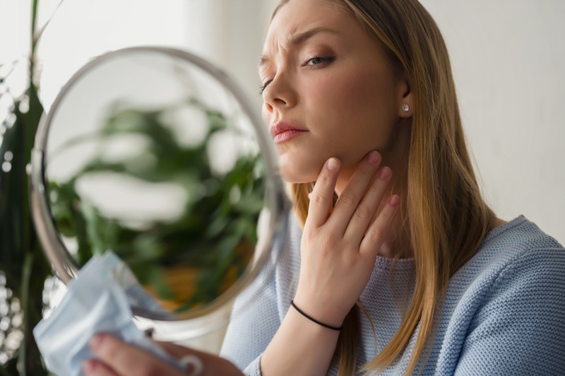 Száraz bőr: nem csak esztéikai probléma, betegséget is jelezhet