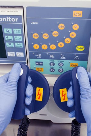 Egy intelligens ruhadarab: életmentő defibrillátormellény