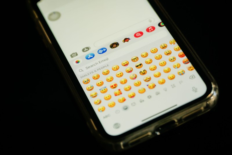 Az emoji-k használata a magasabb érzelmi intelligencia jele lehet