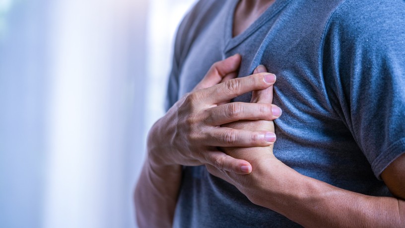 mellkasi szorítás, szívinfarktus, angina, légszomj