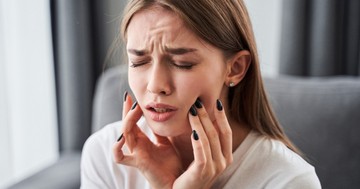  Foghúzás: mennyire fáj utána, és milyen gyorsan gyógyul be a seb? 