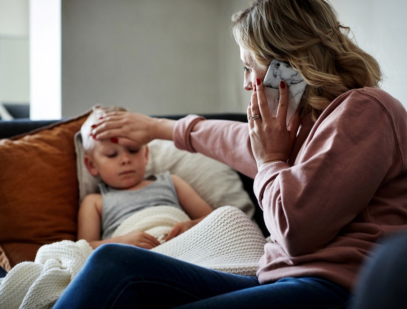 pillangóvírus, ötödik betegség vírus láz hányinger fejfájás vörösség az arcon