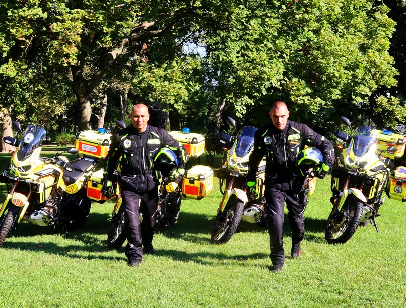 mentőmotorok riasztás Országos Mentőszolgálat Alapítvány