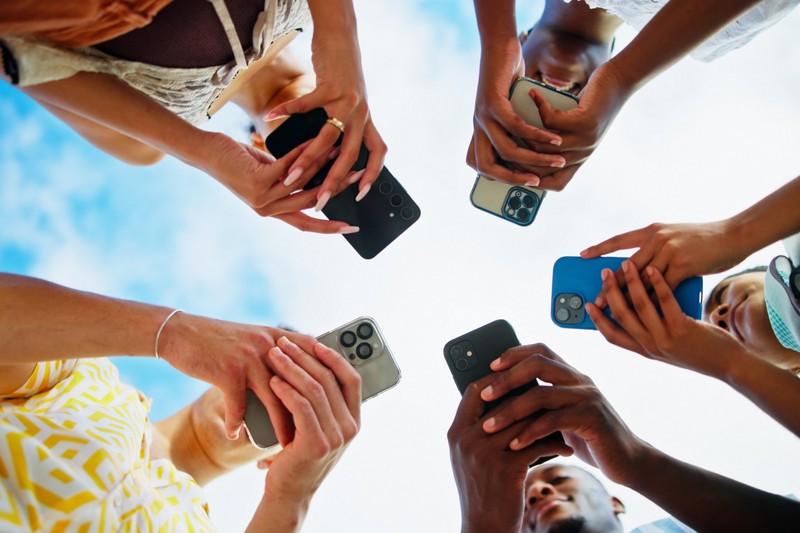 FOMO, az okostelefon-függőség legszorongatóbb oka