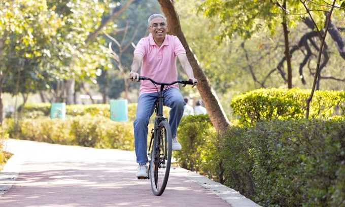 Sokan elrontják: ha így kerékpározik, nagy terhelést okoz a gerincének című cikk nyitóképe