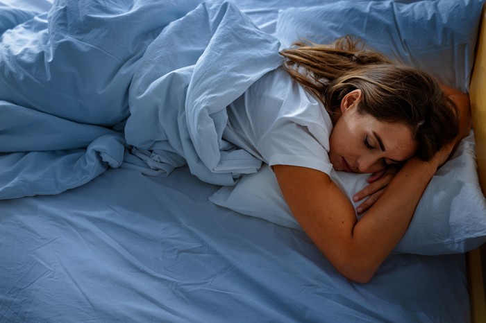 Ez a legegészségtelenebb alvási póz – sokat árthat a szervezetnek hosszú távon