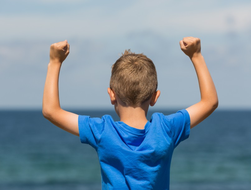 kisfiú, gyógyulás, koronavírus