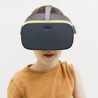 VR-szemüveggel csökkentik a gyerekek fájdalmát Debrecenben című cikk nyitóképe