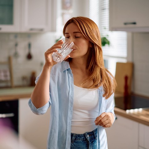 Nem citrom, nem gyömbér – egyre többen teszik ezt a reggeli italukba című cikk nyitóképe