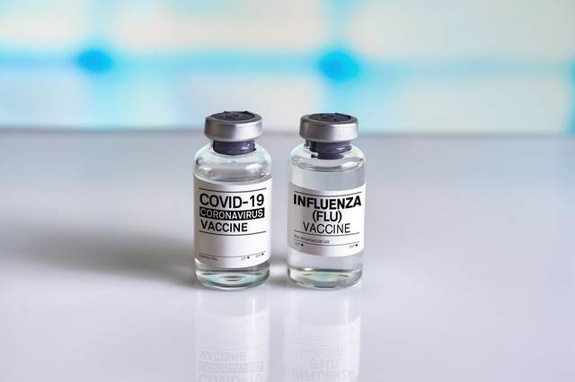Koronavírus és influenza elleni oltás: ennyi időt várjon a kettő között