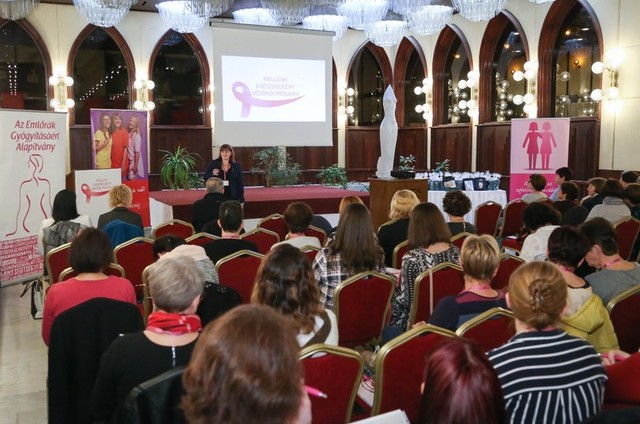 Évente több mint 2000 nő hal meg mellrákban