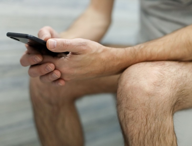 mennyi ideig WC-n ülni