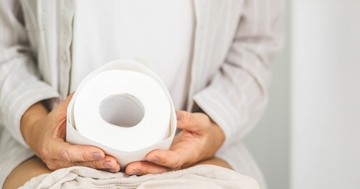 Véres széklet: mikor ártalmatlan, és mikor súlyos betegség előjele?