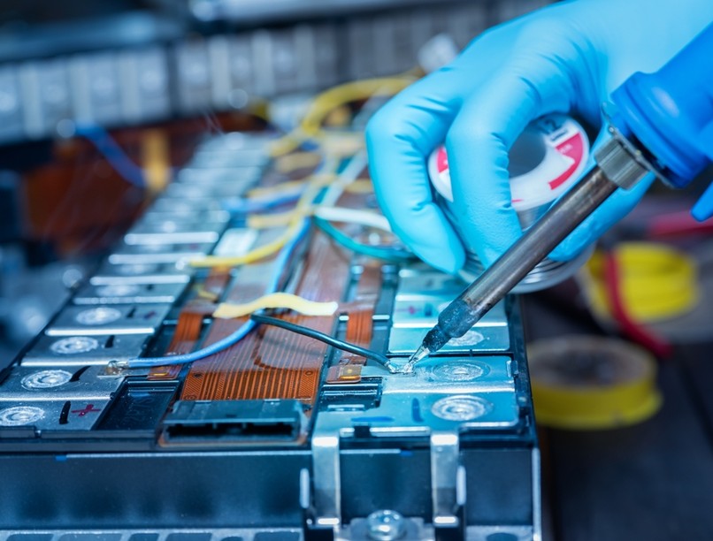 lítium akkumulátor gyár magyarország egészségügyi ártalmak MTA