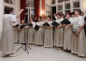 Óvja hangszalagjait hangterápiával!