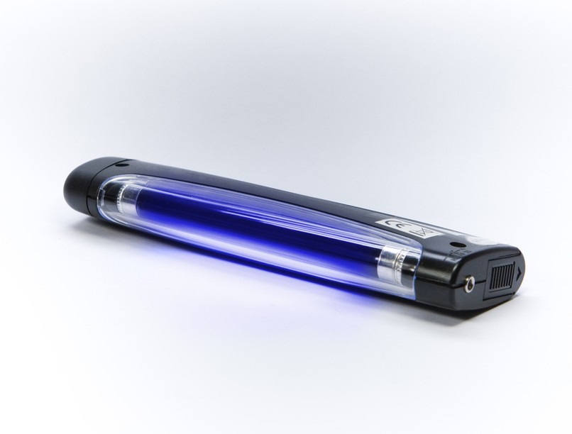 uv-lámpa, koronavírus, fertőtlenítés