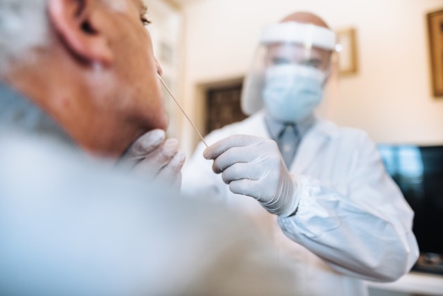 Hiába estek át korábban a covidon, rengetegen kapták el az omikront