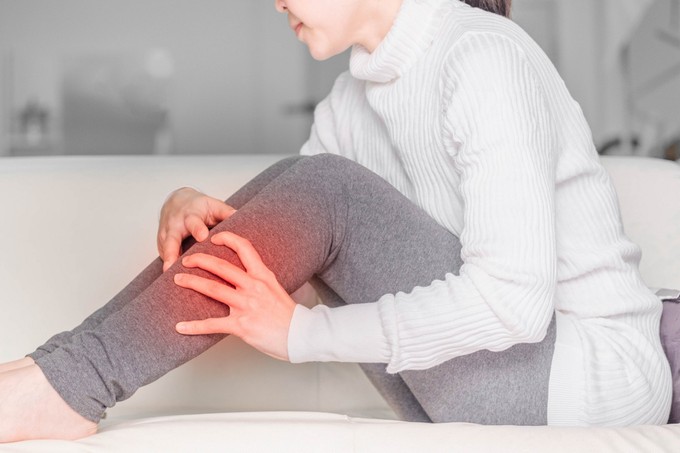 Pár hónapja görcs húzza a karom és a lábam, mitől lehet? Az orvos válaszol című cikk nyitóképe