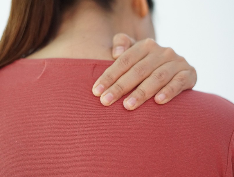 jobb oldali vállfájdalom oka ellen