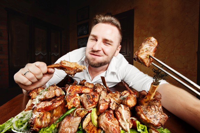 Hiába eszünk húst hússal? Csehül állnak a magyarok a fehérjebevitelt illetően című cikk nyitóképe