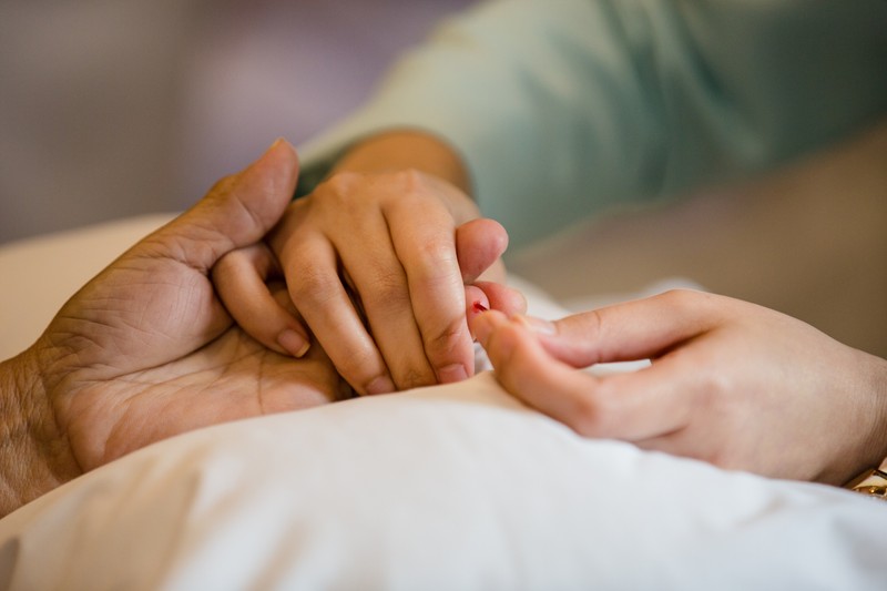 Hátba szúrtak egy ápolónőt a miskolci kórházban