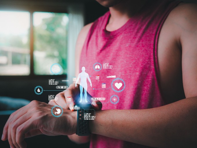 Így lehet minél több egészségben töltött évet nyerni okoseszközök segítségével című cikk nyitóképe