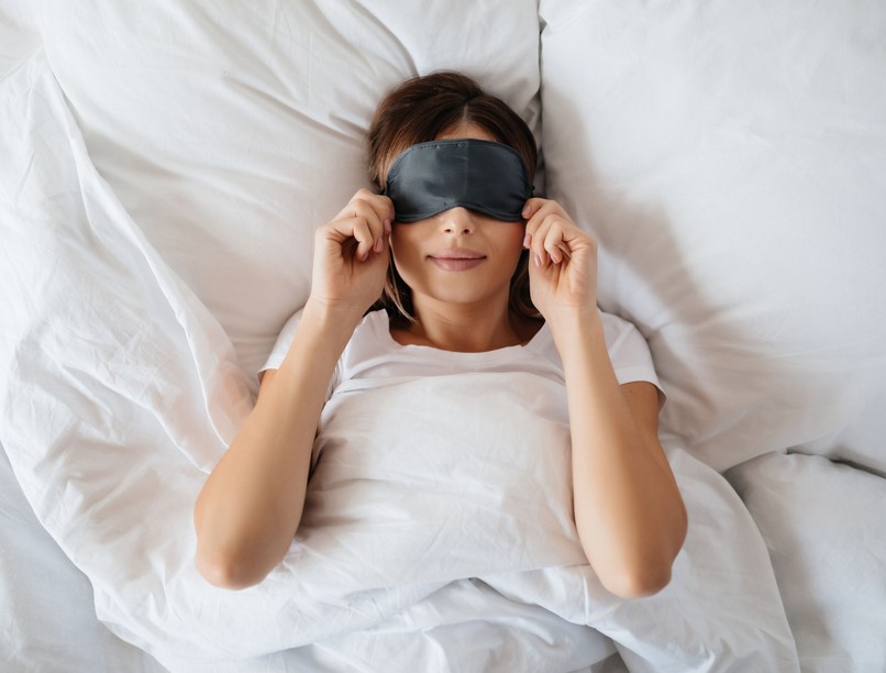 szemmaszk alvás segít használ