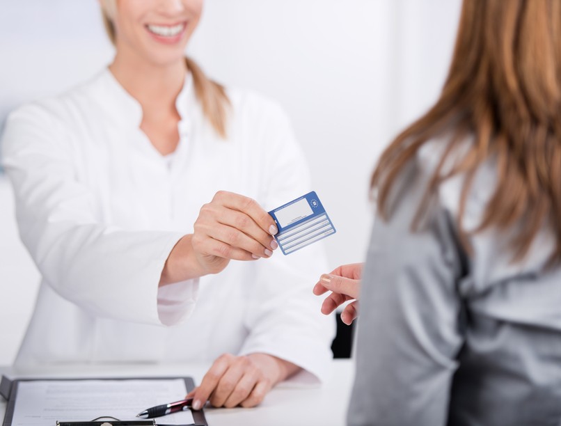 egészségpénztár, egészségkártya, egészségbiztosítás, egészségügyi kiadás, 