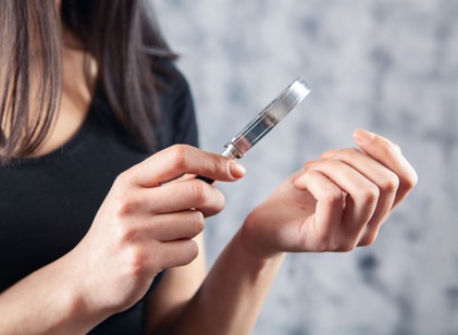 Mit jeleznek a körmön a fehér pöttyök? című cikk nyitóképe