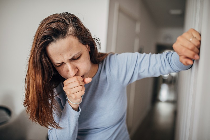 Hogyan érdemes szedni a köhögéscsillapítót? A szakorvos elmagyarázza