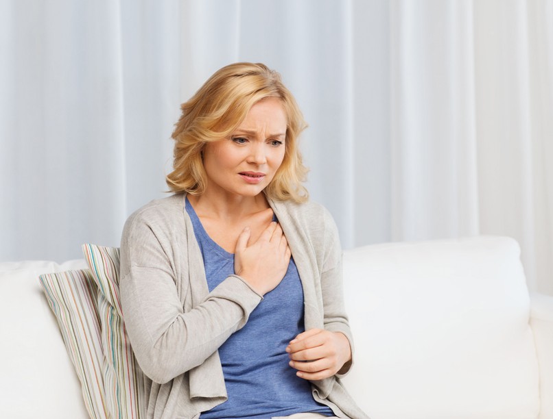 mellkasi fájdalom szorít nyomás oka