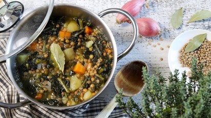 Ez a lencseleves egy valódi kincs: csökkenti a koleszterin- és vércukorszintet, és ha ezt az összetevőt is hozzáadja, antioxidánssá válik! című cikk nyitóképe